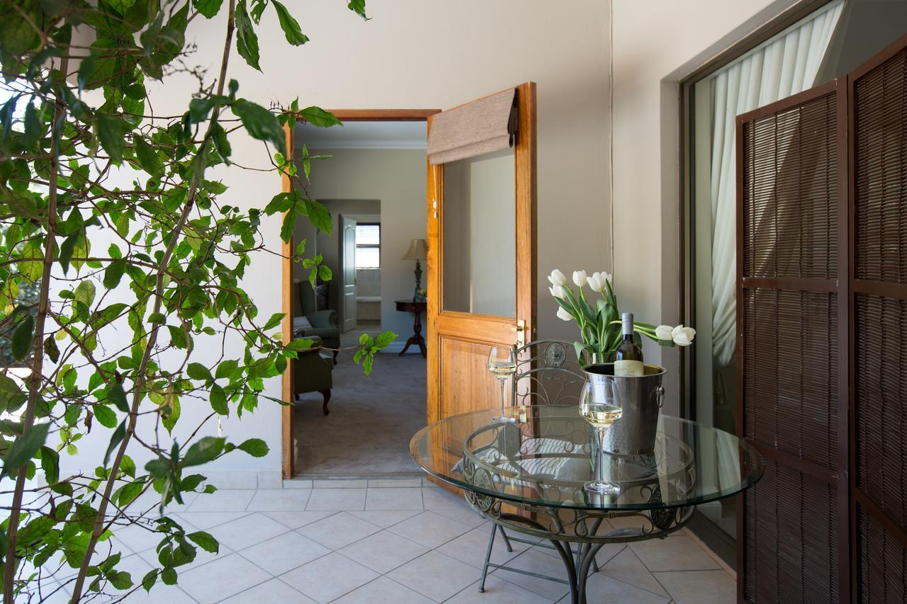 58 On Hume Bed & Breakfast Johannesburg Bagian luar foto
